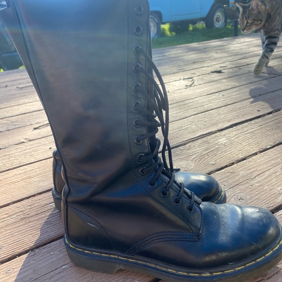 Doc Martens mid calf length size 8 - Picture 8 of 11